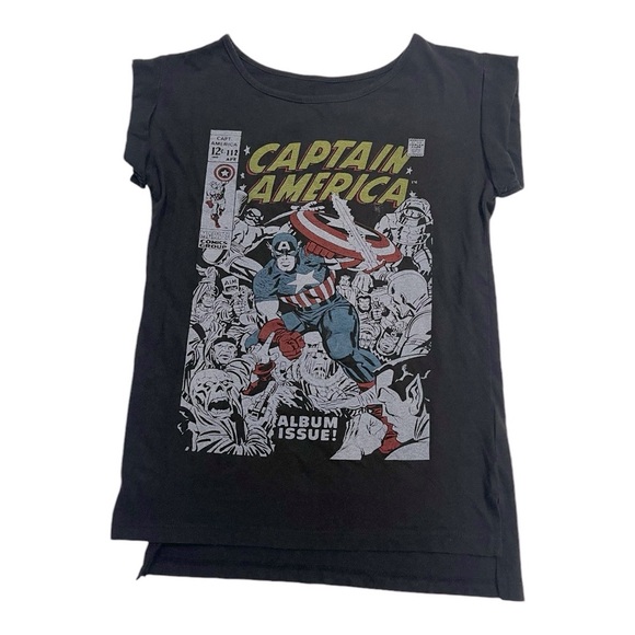 022 Marvel Captain America Black Tee - Picture 2 of 3